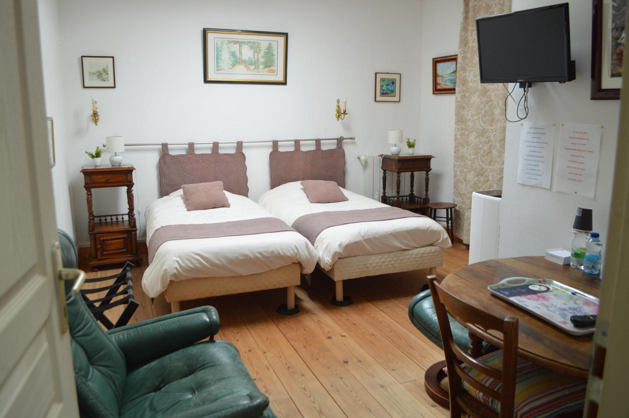 Bed and Breakfast Alain Et Nicole Cognac Esterno foto